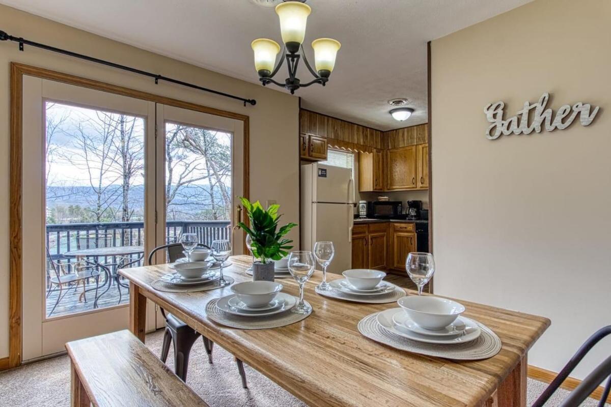 Pinecrest Townhomes-1King-2Queen Unit-Updated Pigeon Forge Exterior foto