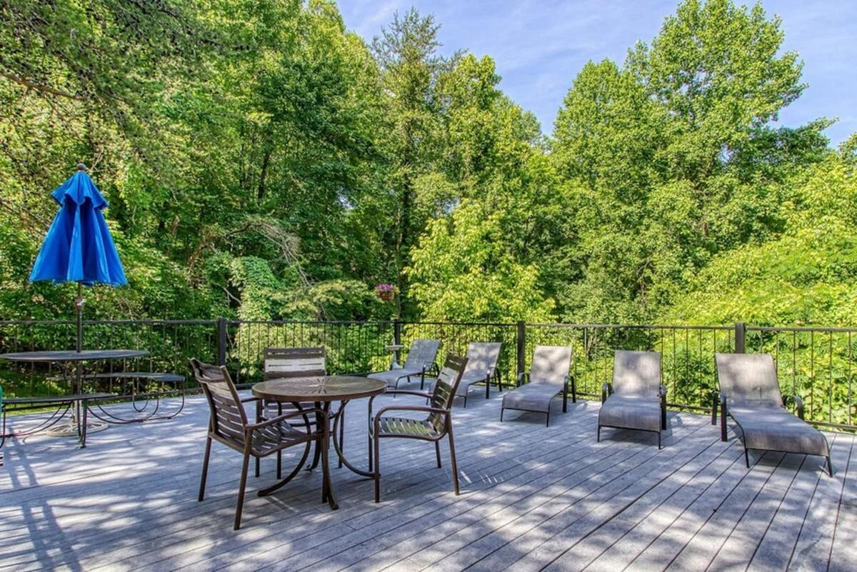 Pinecrest Townhomes-1King-2Queen Unit-Updated Pigeon Forge Exterior foto
