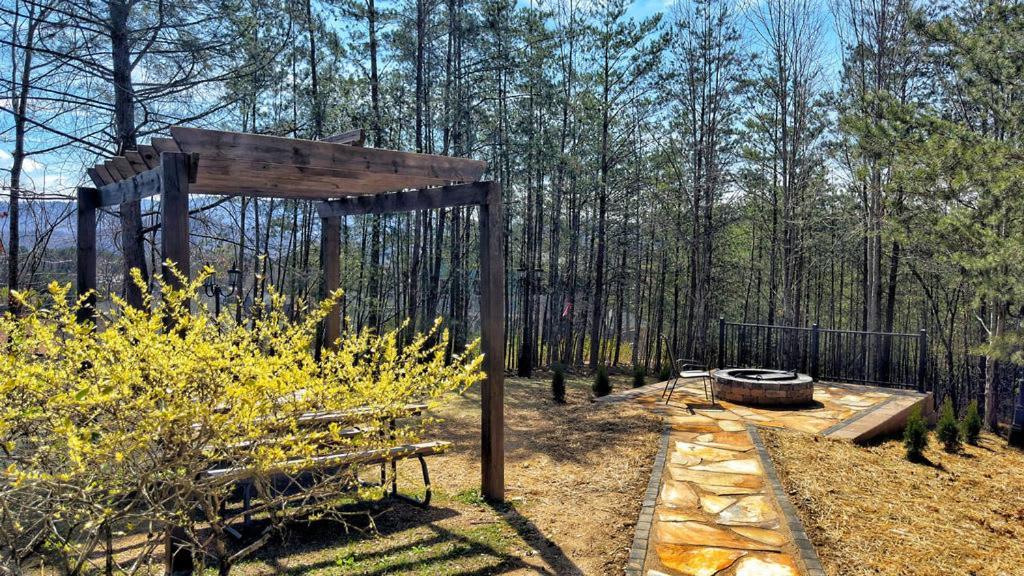 Pinecrest Townhomes-1King-2Queen Unit-Updated Pigeon Forge Exterior foto
