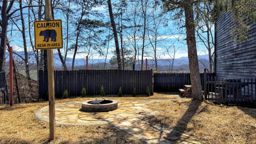 Pinecrest Townhomes-1King-2Queen Unit-Updated Pigeon Forge Exterior foto